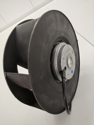 長い入口リングとの0.69kWモーター後方の遠心ファン2775 Rpm