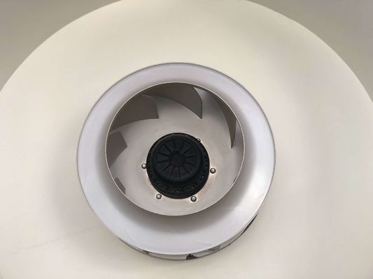 単一フェーズ4ポーランド人風の発電のための450のmmの後方の遠心ファン1215 rpm